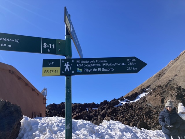 テイデ山の登山ルート標識