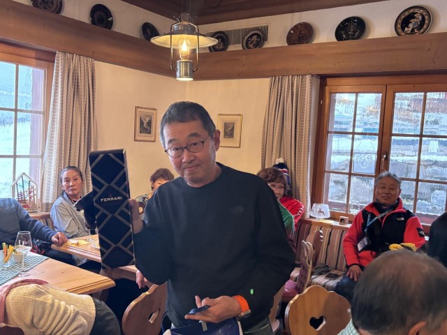 320fa52f-4a69-40b1-8ec8-ba44fb1d3d2b