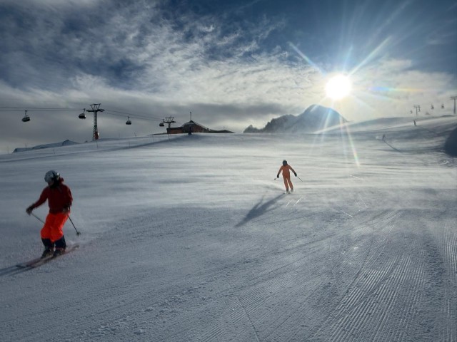 695d7dcf-0006-445e-b5a1-f30fdaee7756