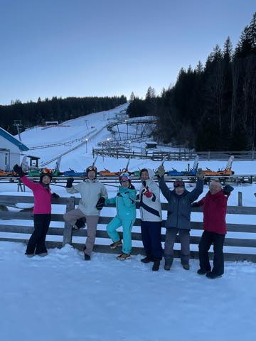 th_03015380-BA96-4EE5-81CC-A310051D5C0E