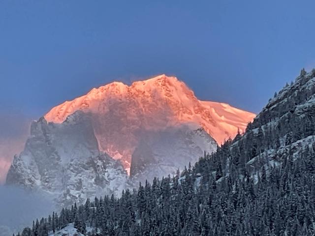 th_04D2EB90-90F0-445D-9403-8F61D3665770