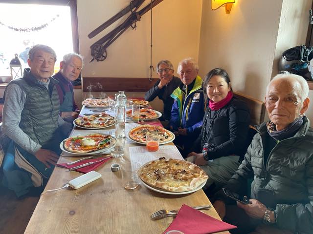 th_08D91523-5C0D-4B33-A43E-59457A5D9B9C