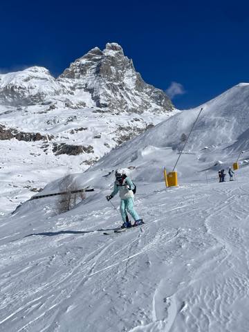 th_0BDBB8C6-BC01-4F9A-807B-E547D6BA323A