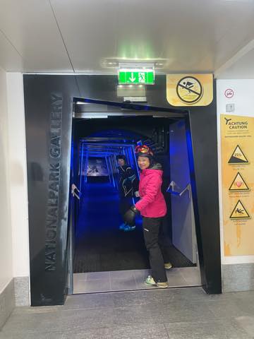 th_171390EC-45CE-4C87-B560-7B492414D2BC