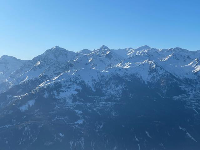 th_1816D38D-73F6-44BF-B035-BF627CF5C35C