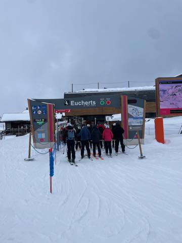 th_19172C2A-33A7-43BD-B56B-F152BAAF3743