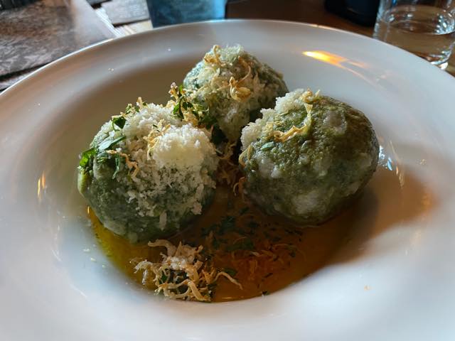 th_1D9EF2CA-2AB3-4CB2-AB61-507A16D208E2