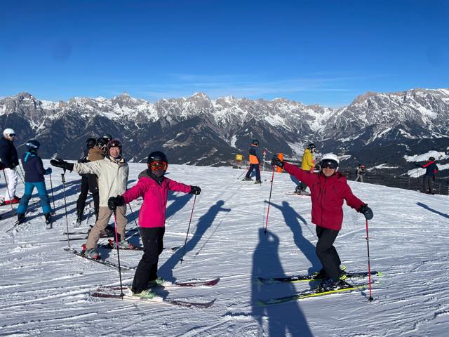 th_3B78FC85-3805-46D2-AB2A-53DA2847DE2B