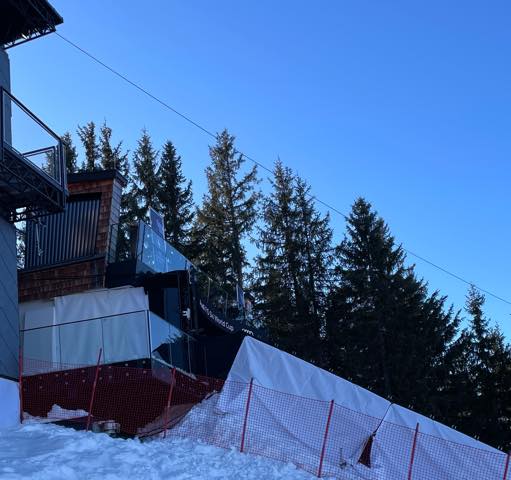 th_3CC962B9-FC89-4732-9350-D5F9C2F016A8