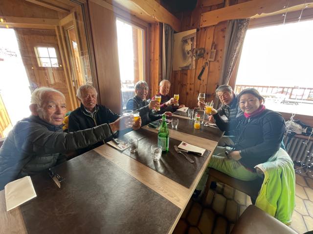 th_4EC2C9A7-CC60-49FB-B235-44AE30477568