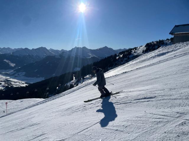 th_55475FBB-ED15-4359-804D-6133C808368E