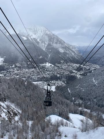 th_556445A4-5C59-42C5-9BCC-6295D6911C2C