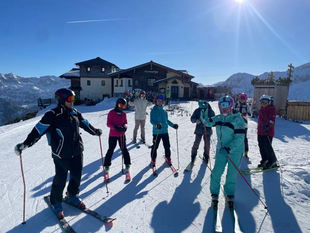 th_59E14BD7-0073-415D-9AD1-99D365A285ED