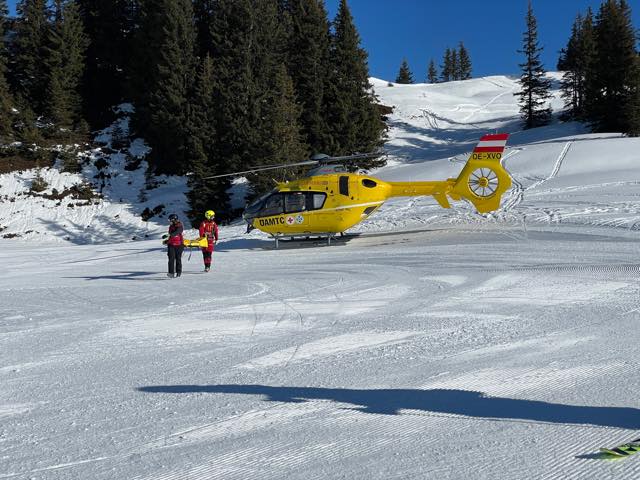 th_59F5E9F8-4949-48FA-AE74-5D966F00295B