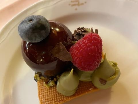 th_59FAB5C7-2D5F-483A-AE31-D42E6D3864CC