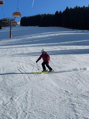 th_5E9500FD-D850-408D-8411-BC8C3110EA2F