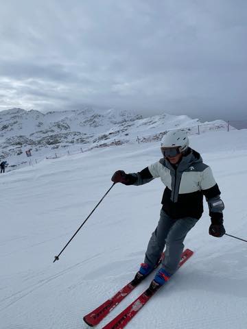 th_681CFF9E-A3E6-4CD9-A194-9FC48B6E0350