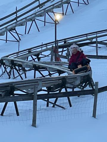 th_6A88E941-D984-467C-A249-538839ED0C3B