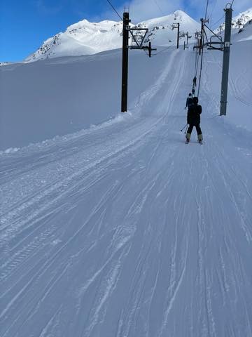 th_7AE045B4-0C3E-4D42-95C9-79BCC2E41FD2