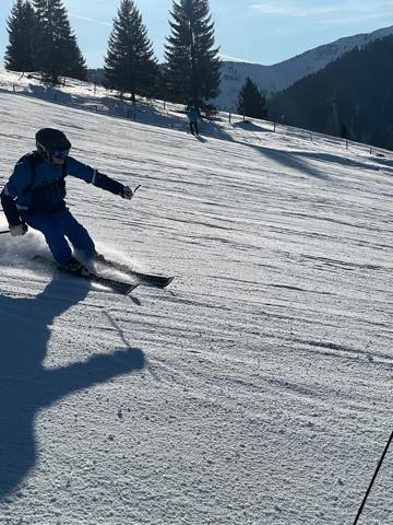 th_84F6587E-1767-4501-8E1D-BECEEAA31E1A