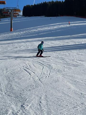 th_85D849B1-B8EA-4079-9C7C-F9ABC2D478B8