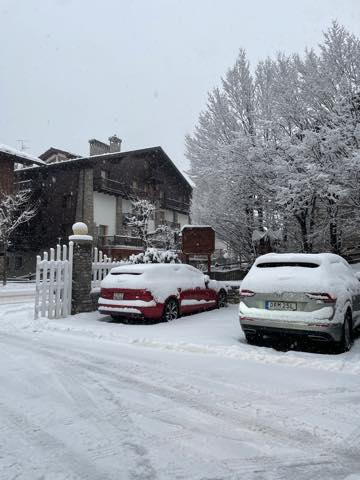 th_8640B65D-896B-44B5-8F07-BCAF5EA01B9E