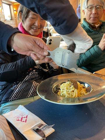 th_86634B03-DA77-4D1D-92F5-5563FBBDA2D6