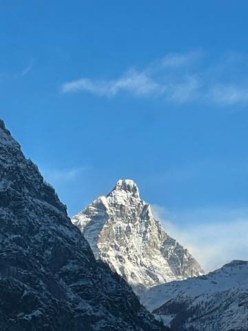 th_90DFA9D1-1C64-467B-BCAC-AF8B337A33F4