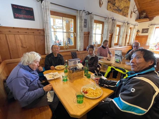 th_96BA0F44-0BF1-4C8E-84CE-A5295FAF6EAC