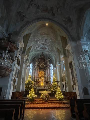 th_A025C3C5-7E5F-4A53-8B3B-FD588A0F86F2