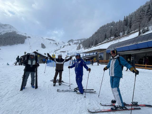 th_AF7B069E-AD63-4254-873C-E53B948CB5E2