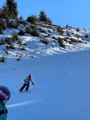 th_AF90957F-6ECA-4B8A-9AA2-B94F899957C8