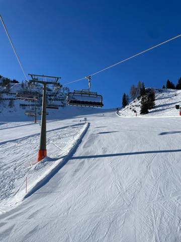 th_B1534544-DBC5-423E-AFF3-3CA7A4931CCA