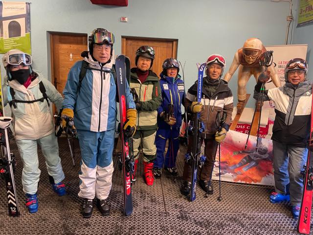 th_BF74F3C4-C322-4426-865B-4FF10A9510C6