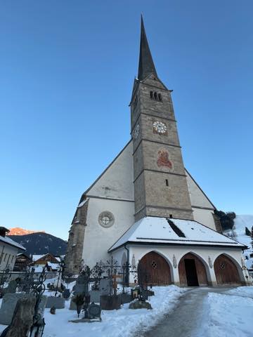 th_C04DE60B-F7C1-4EDF-A335-A5A0B2501886