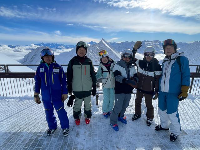 th_C172E8D3-5A56-45CD-AEAE-6296B11C5360