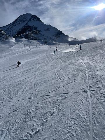 th_D2726415-89AB-480D-B3E5-BEC81801CA24