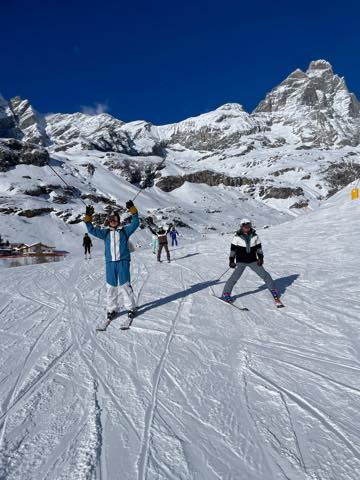 th_DE81C58A-9744-4B90-8DBE-DD154C870B60