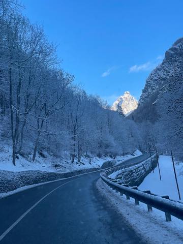 th_DF2734B6-7CB0-4587-8F5C-4014D541BAB6