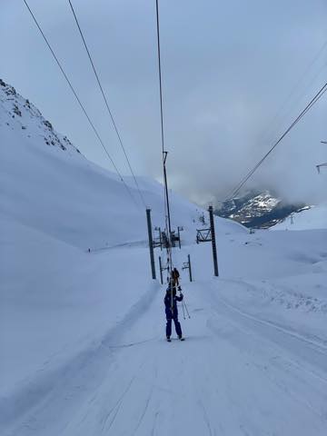 th_E065CD82-AD36-47FD-B434-AF6137664A02