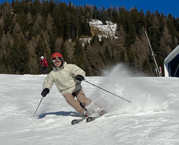 th_E5EF79DC-73BE-4798-9EF6-835E22A41470_1_201_a