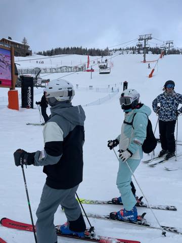 th_EC54B985-D035-424F-B220-E1D3D1D57E1E