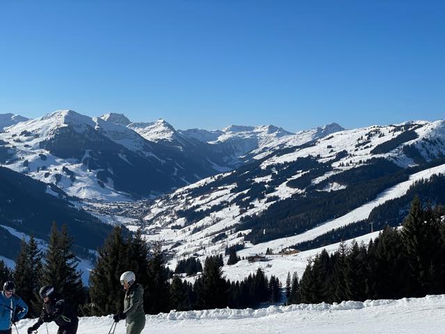 th_EEBE0164-1773-4946-9BCB-284F069D59A1