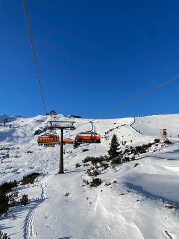 th_F5E8676E-BC5B-4CF7-927D-C3F58B0C58AB