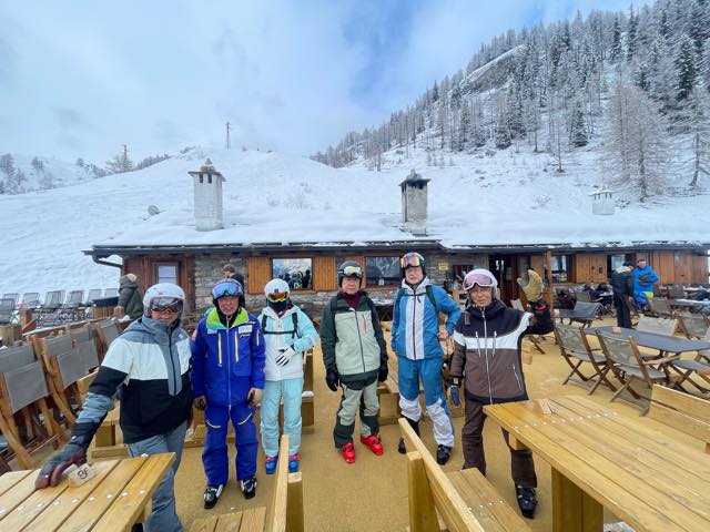 th_F68FB934-F9DC-4B9B-AF21-B9DDCA2E34A3