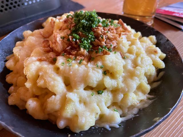 th_FCBF7208-DF8C-456D-85B4-D3621EC9AAA5