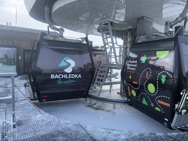 カラフルなゴンドラ