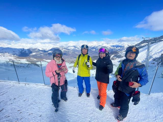 th_51C74CBA-5820-4ABB-AE5D-739939E8DE1C