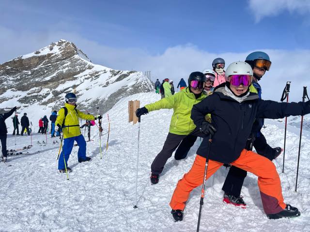 th_521FF67C-D8D1-4448-B52E-1CDEC11B7D8D