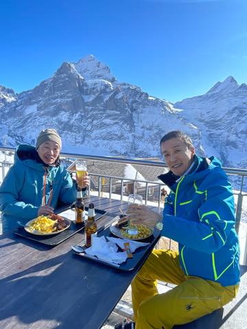 th_5EDF05F7-DD2B-4102-B275-CCF2721963FF